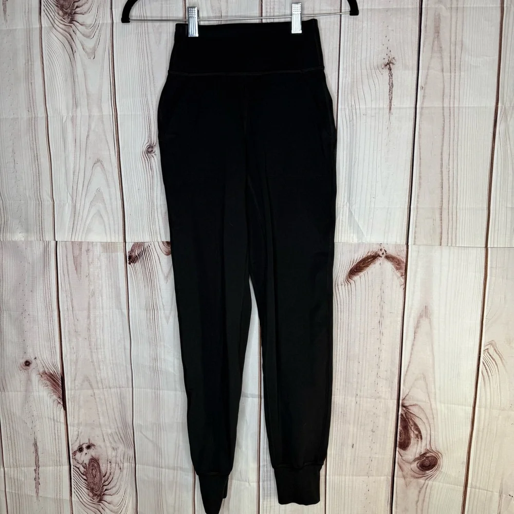 Lululemon Align Jogger 28